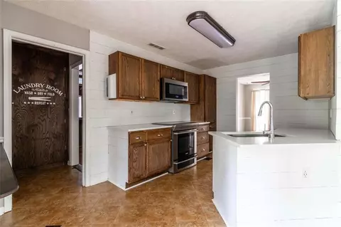137 Stanfield Ct, Hampton, GA 30228 photo 10