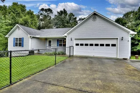 24 Juniper Dr, Ellijay, GA 30540