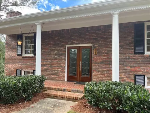 1300 N Coleman Rd, Roswell, GA 30075