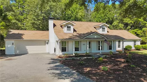 503 Brooks Rd, Brooks, GA 30205