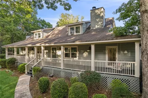 3443 Mckenzie Dr, Gainesville, GA 30506