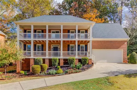 496 Coopers Pond Dr, Lawrenceville, GA 30044