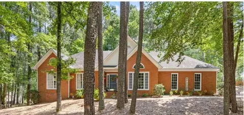 120 Lakeland Cir, Fayetteville, GA 30215