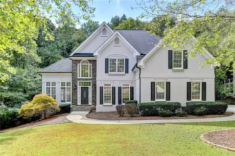 240 Highland Gate Cir, Suwanee, GA 30024