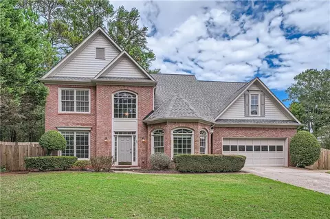 20 Saddle Tree Way, Sugar Hill, GA 30518