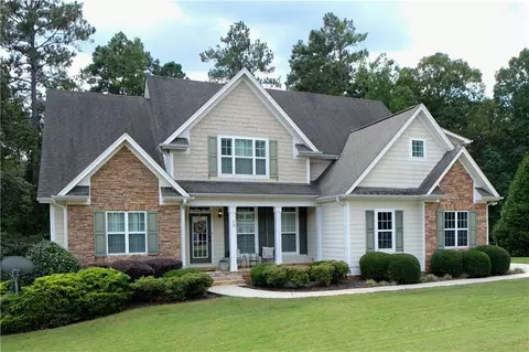 185 Edgewater Trl, Fayetteville, GA 30215
