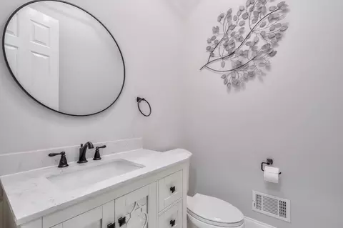 Bath - 175 Sage Run Trl, Duluth, GA 30097 photo 1 of 8