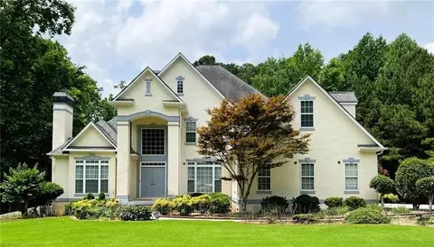 200 Inverness Shores Dr, Fayetteville, GA 30215
