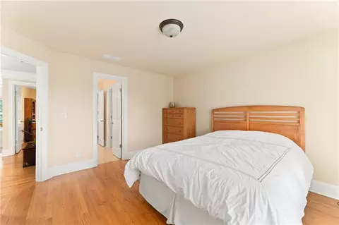 Bedroom - 2781 Willowstone Dr, Duluth, GA 30096 photo 2 of 10