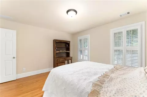 Bedroom - 2781 Willowstone Dr, Duluth, GA 30096 photo 4 of 10