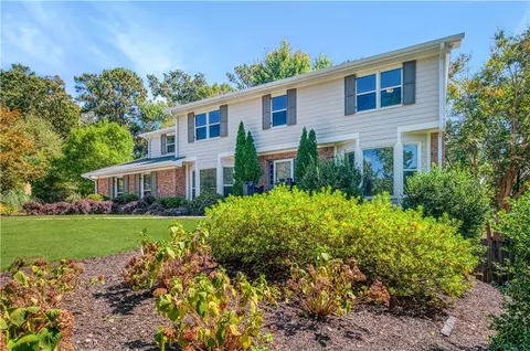 5135 Trumbull Ct, Atlanta, GA 30338