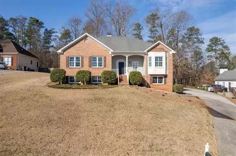46 Carrington Dr, Cartersville, GA 30120
