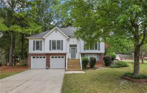 3914 Brianna Dr, Powder Springs, GA 30127