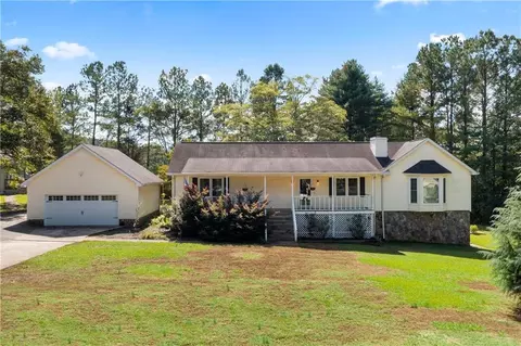 198 Sunset Dr SE, Lindale, GA 30147