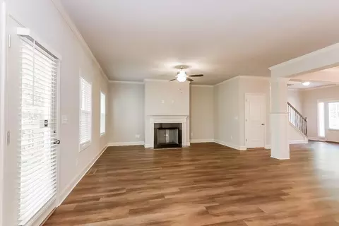 Living - 4041 Windsor Trl, Gainesville, GA 30506 photo 4 of 9