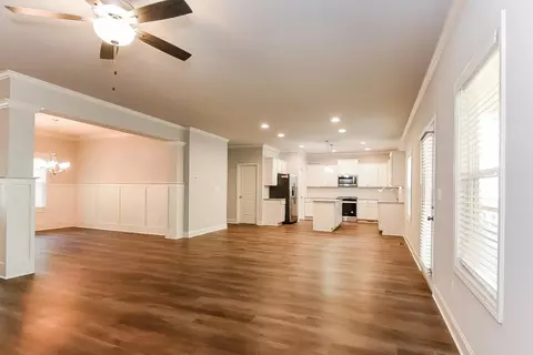 Living - 4041 Windsor Trl, Gainesville, GA 30506 photo 7 of 9