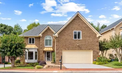 6281 Forest Hills Dr, Peachtree Corners, GA 30092