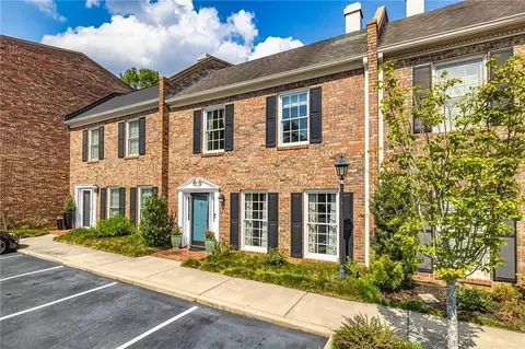 6 Kings Walk NE, Atlanta, GA 30307