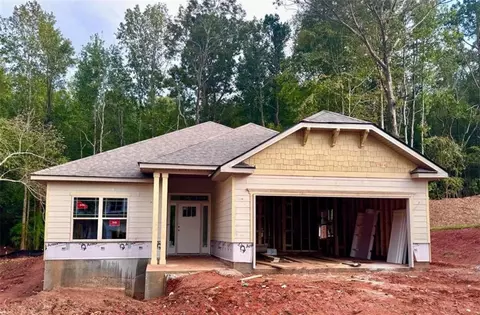 318 Magnolia Villas Dr, Cornelia, GA 30531