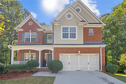 689 Pine Cove Dr, Lilburn, GA 30047