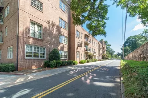 351 Washington Ave NE #206, Marietta, GA 30060