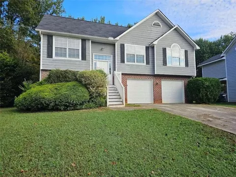 1191 W Briar Gate Ct W, Riverdale, GA 30296