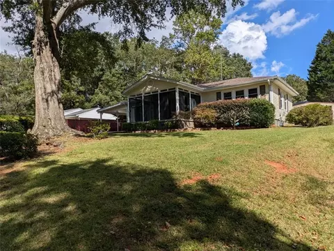11 Elm Cir, Newnan, GA 30263