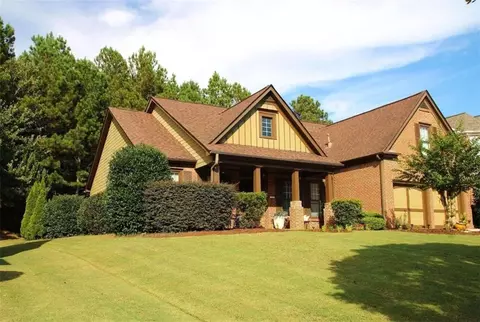 7647 Tenspeed Ct, Flowery Branch, GA 30542