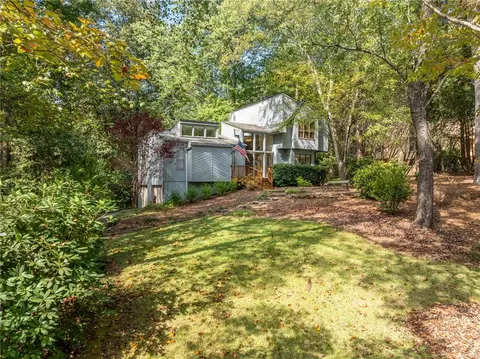 10790 Shagbark Trl, Roswell, GA 30075