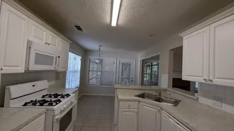 157 Cheryl Ct, Rex, GA 30273 photo 15