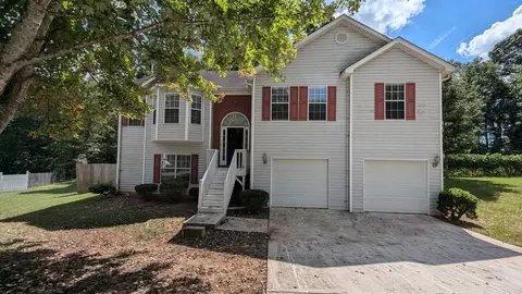 157 Cheryl Ct, Rex, GA 30273 photo 2