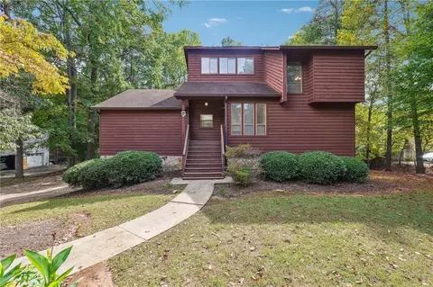 1327 E Shiloh Trl NW, Kennesaw, GA 30144