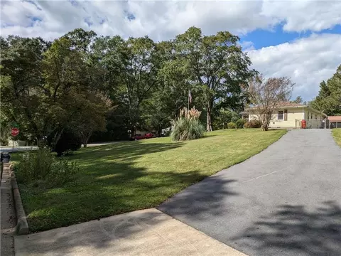 9 Elm Cir, Newnan, GA 30263 photo 6