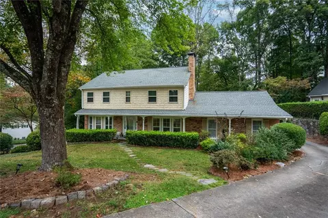 330 Thornwood Dr, Atlanta, GA 30328