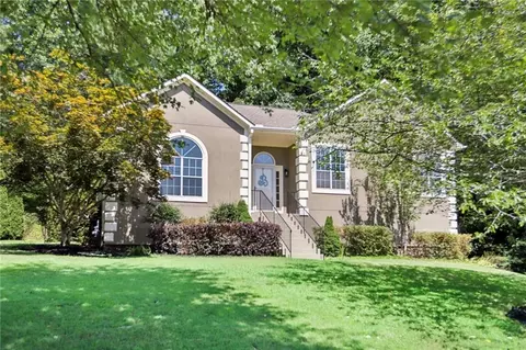 9241 Brook Ct, Douglasville, GA 30135