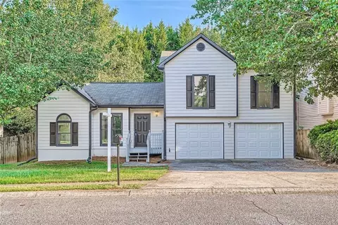 2510 Planters Cove Cir, Lawrenceville, GA 30044