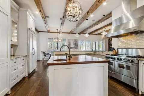 Kitchen - 4391 Oglethorpe Loop NW, Acworth, GA 30101 photo 3 of 10