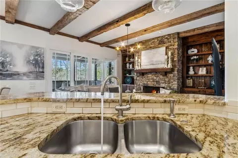 Kitchen - 4391 Oglethorpe Loop NW, Acworth, GA 30101 photo 2 of 10