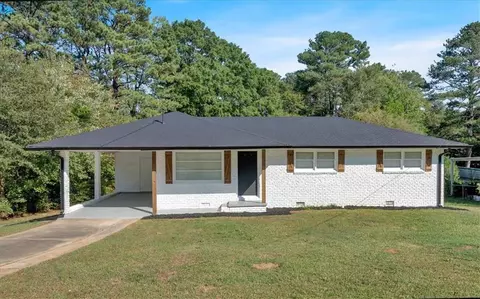 6055 Wedgewood Dr SE, Mableton, GA 30126
