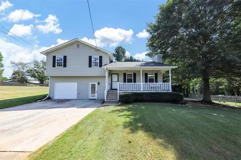 547 Woodland St, Dallas, GA 30157