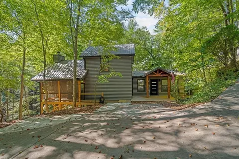 353 Goldmine Dr, Ellijay, GA 30540