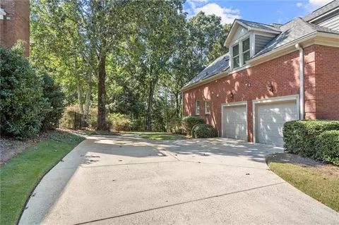 4070 Berkeley View Dr, Berkeley Lake, GA 30096 photo 3