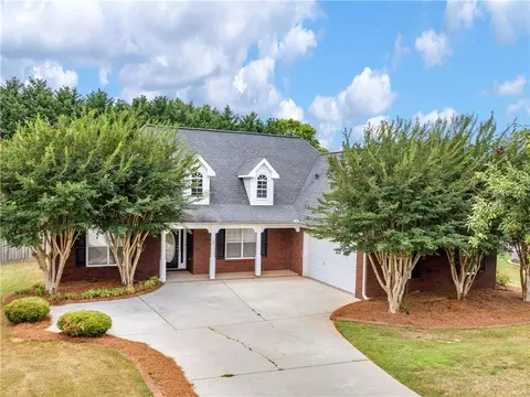 3015 Lincoln Log Way, Mcdonough, GA 30252