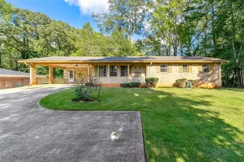 652 Oak Rd SW, Lawrenceville, GA 30044
