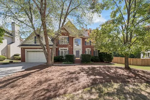 215 Devon Mill Ct, Alpharetta, GA 30005