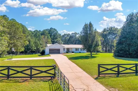 180 Woodland Mnr, Royston, GA 30662