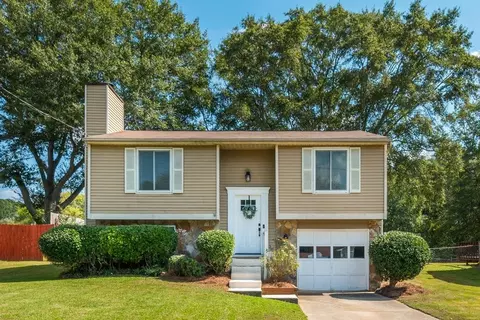 2436 Redfield Dr, Norcross, GA 30071