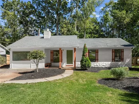 293 Hardwood Ln, Lawrenceville, GA 30044