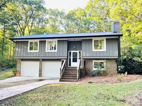 31 Cardinal Ln, Bremen, GA 30110