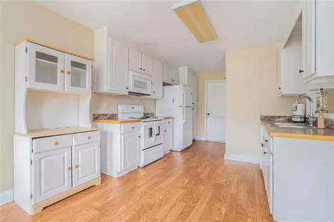 1006 Haymon Ct, Winder, GA 30680 photo 11